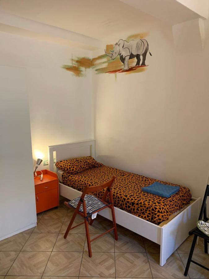 Bed and Breakfast Backpackers House Болонья Экстерьер фото