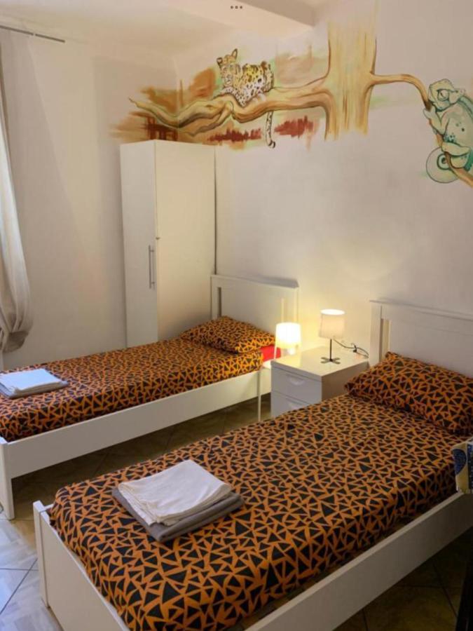 Bed and Breakfast Backpackers House Болонья Экстерьер фото